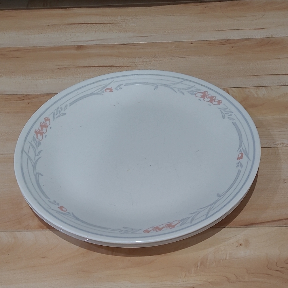 4 Corelle Rose Pattern Dinner Plates